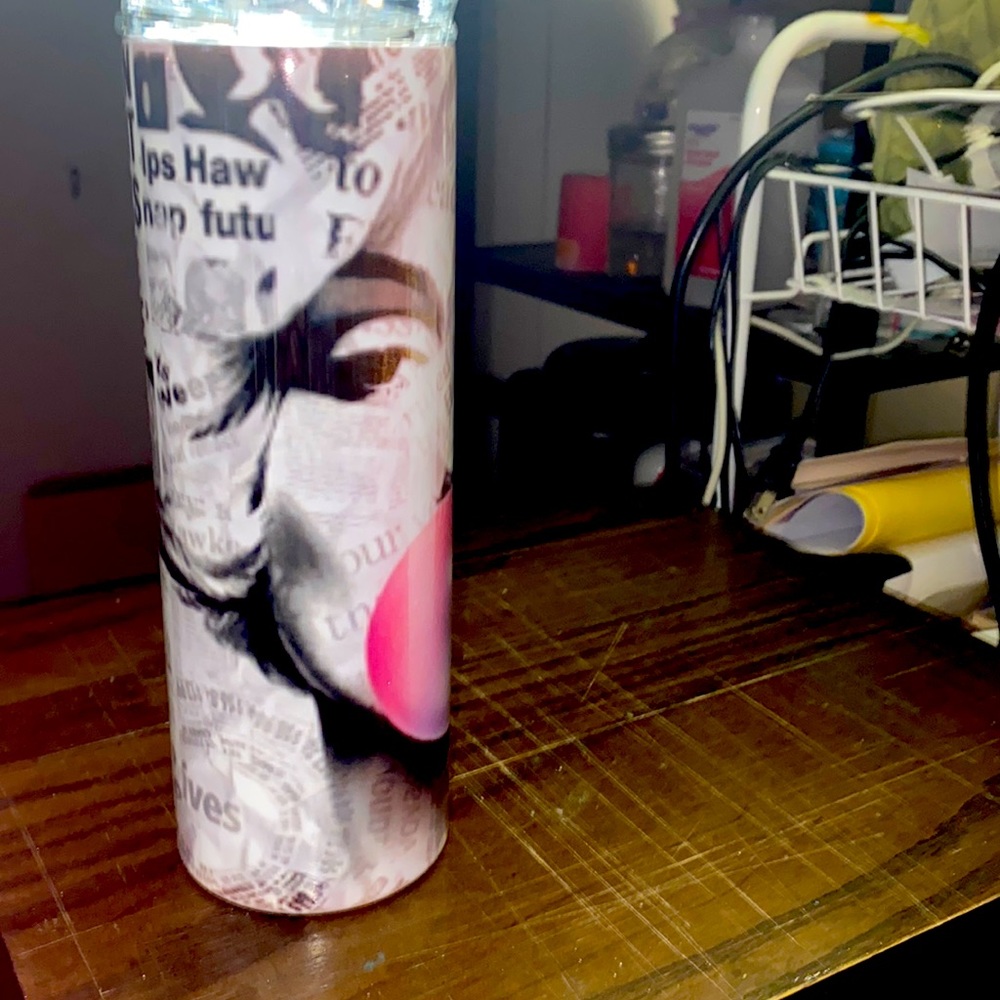 NWT Marylin Monroe Newspaper article tumbler with her face on front very…